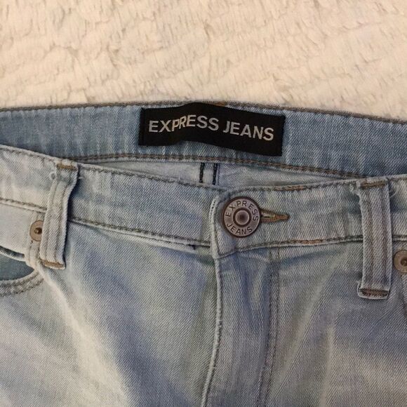 NWOT—Express skinny cropped jeans - Picture 2 of 6